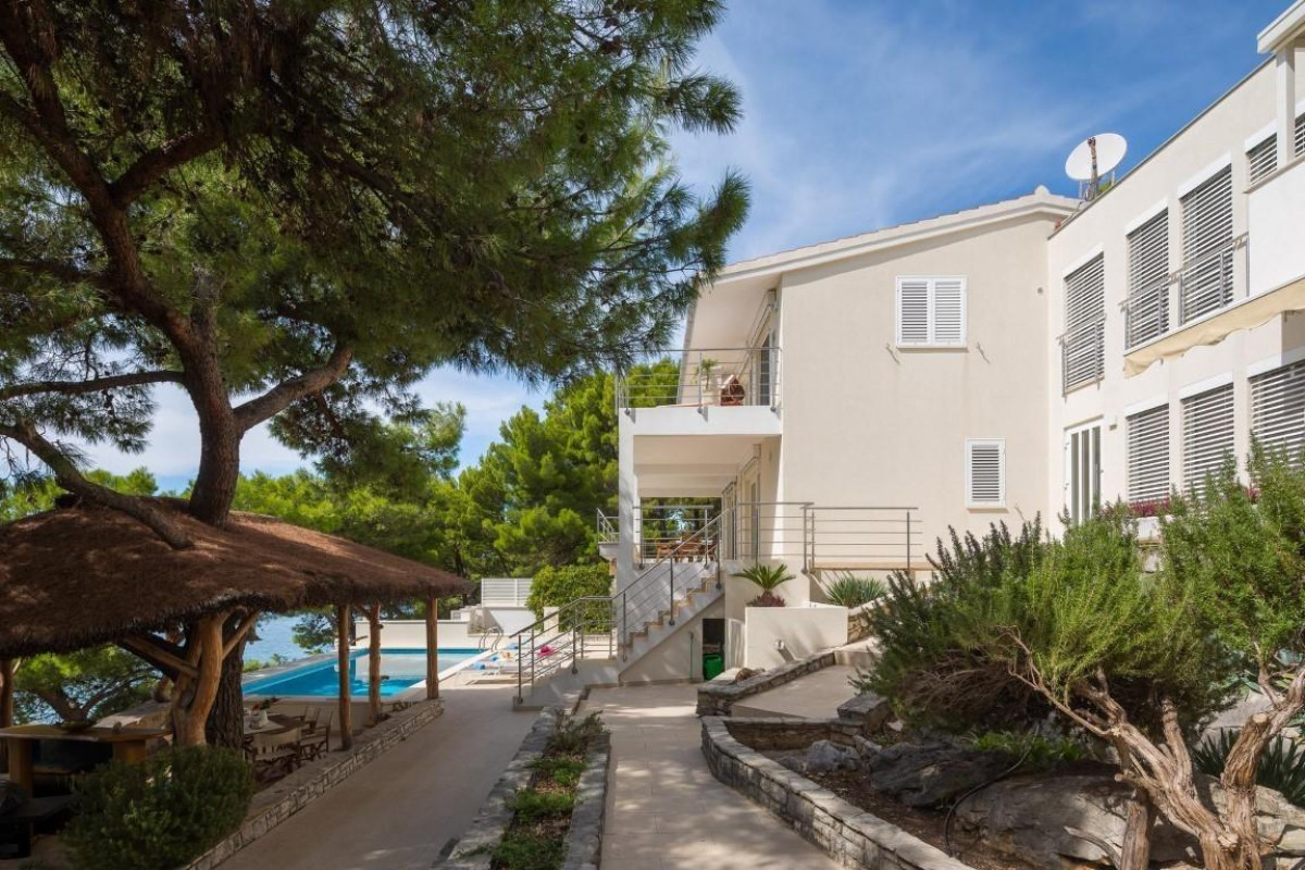 Villa Lara
