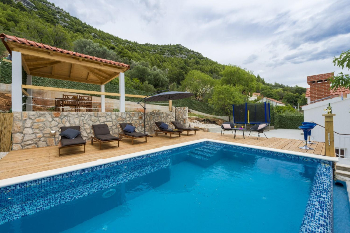 Villa Dundo Pero