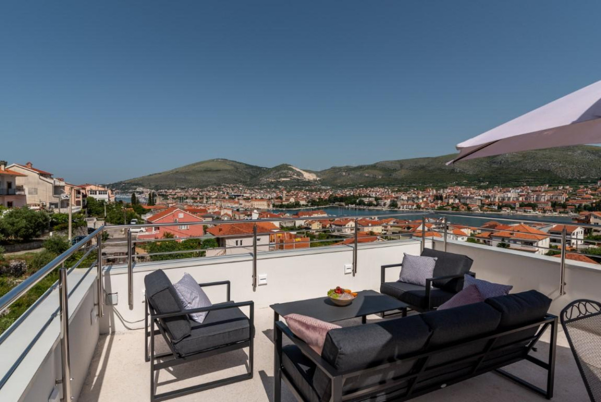 Villa Amazing View