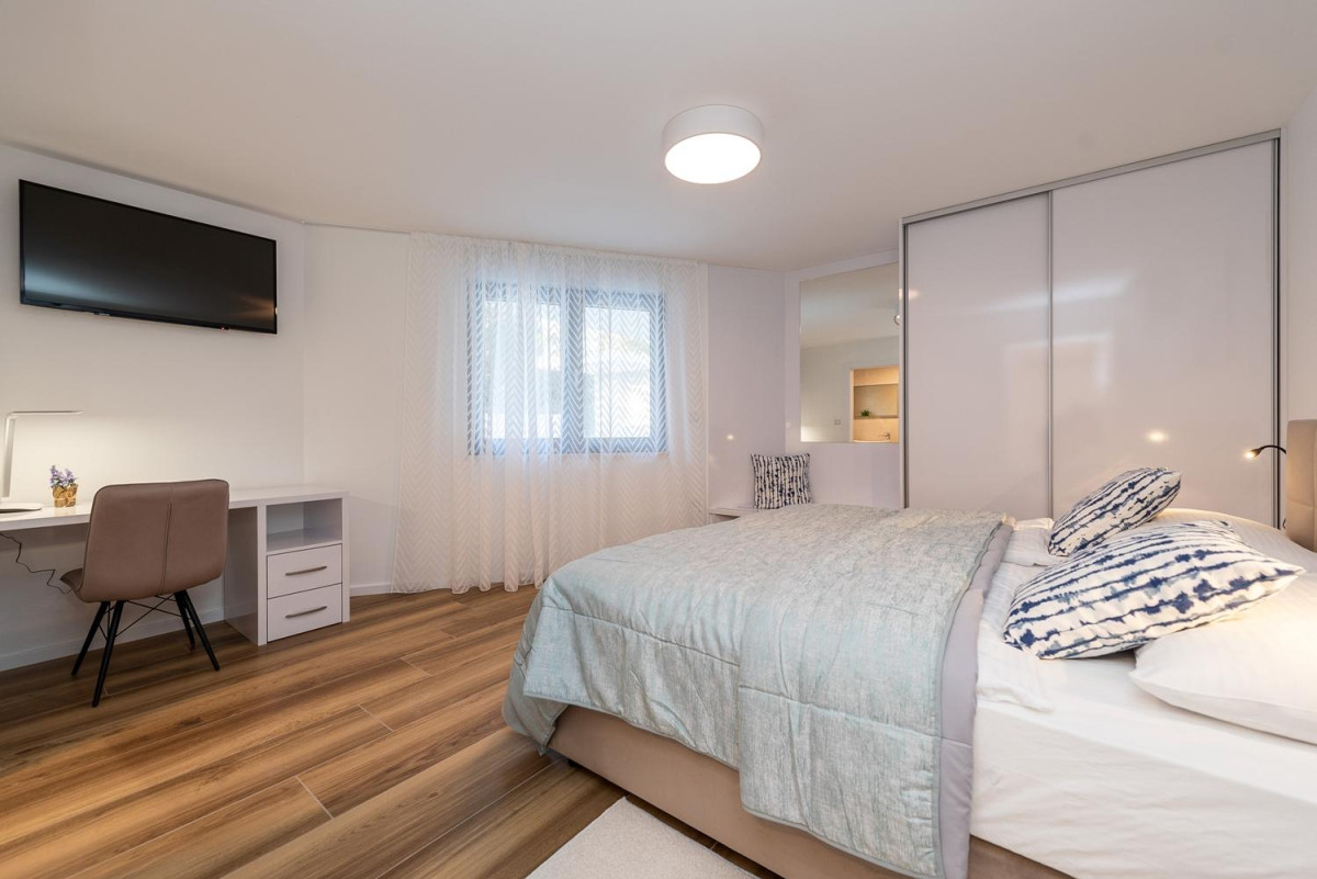 Villa White Diamond