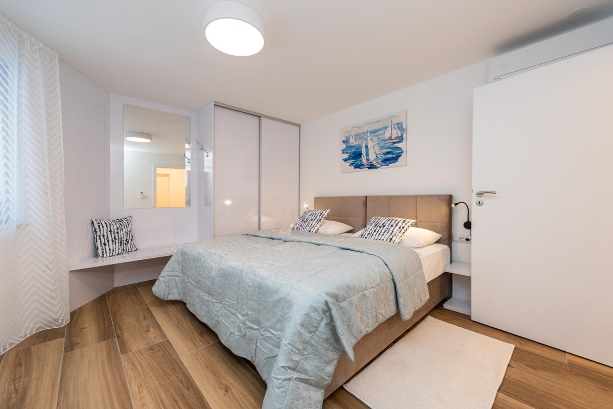 Villa White Diamond