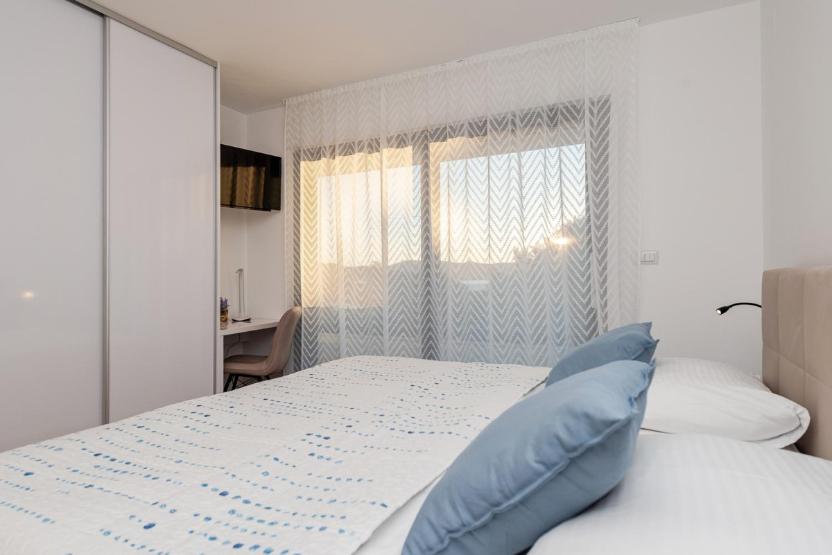 Villa White Diamond