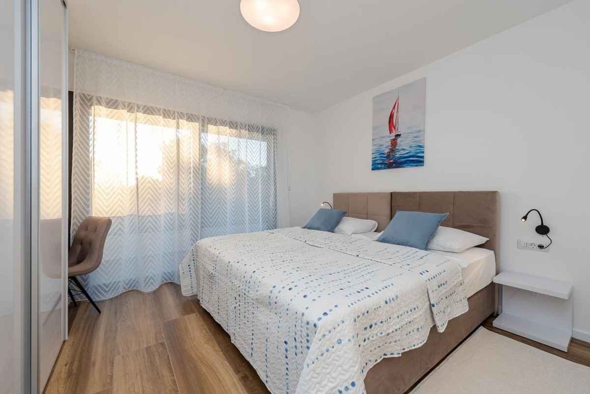 Villa White Diamond