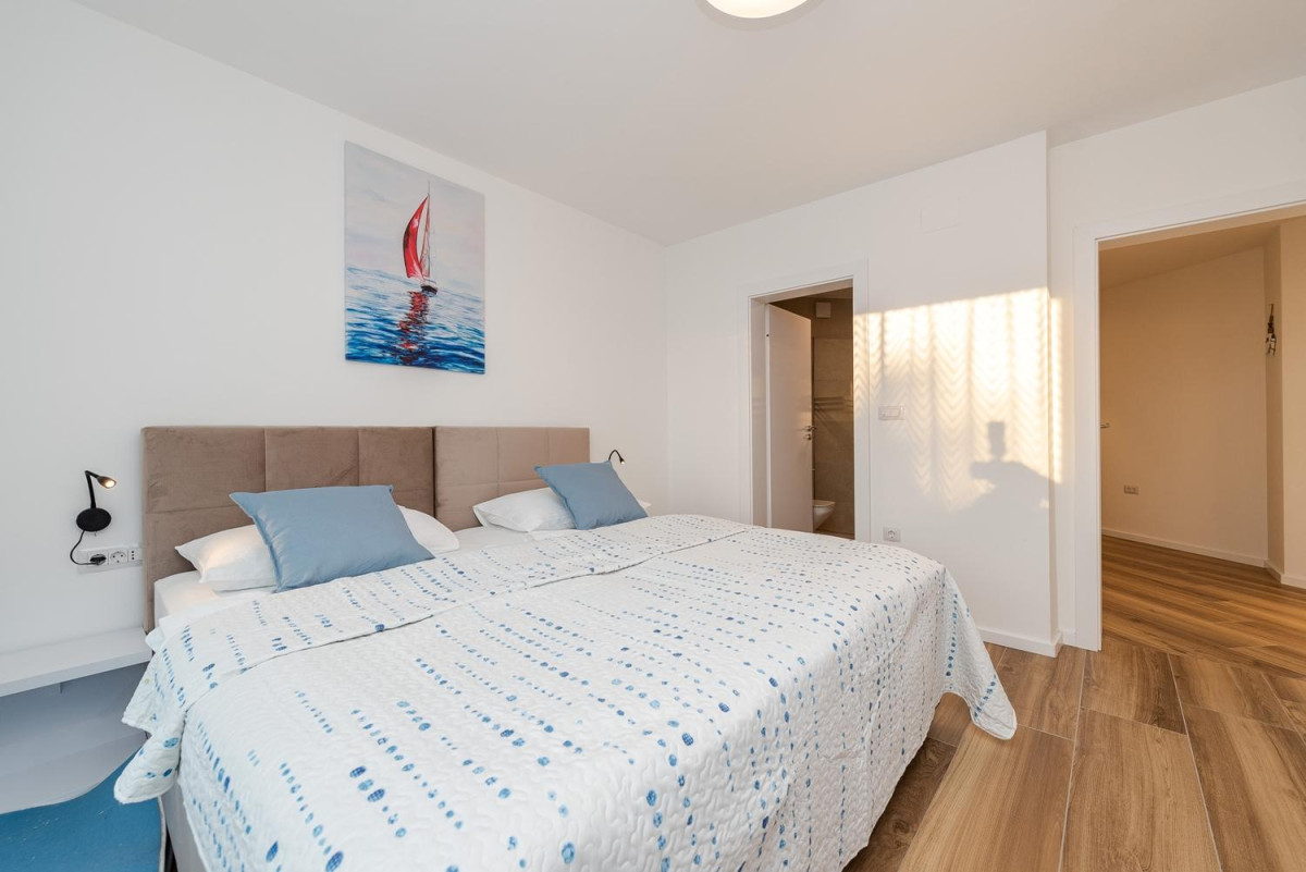 Villa White Diamond