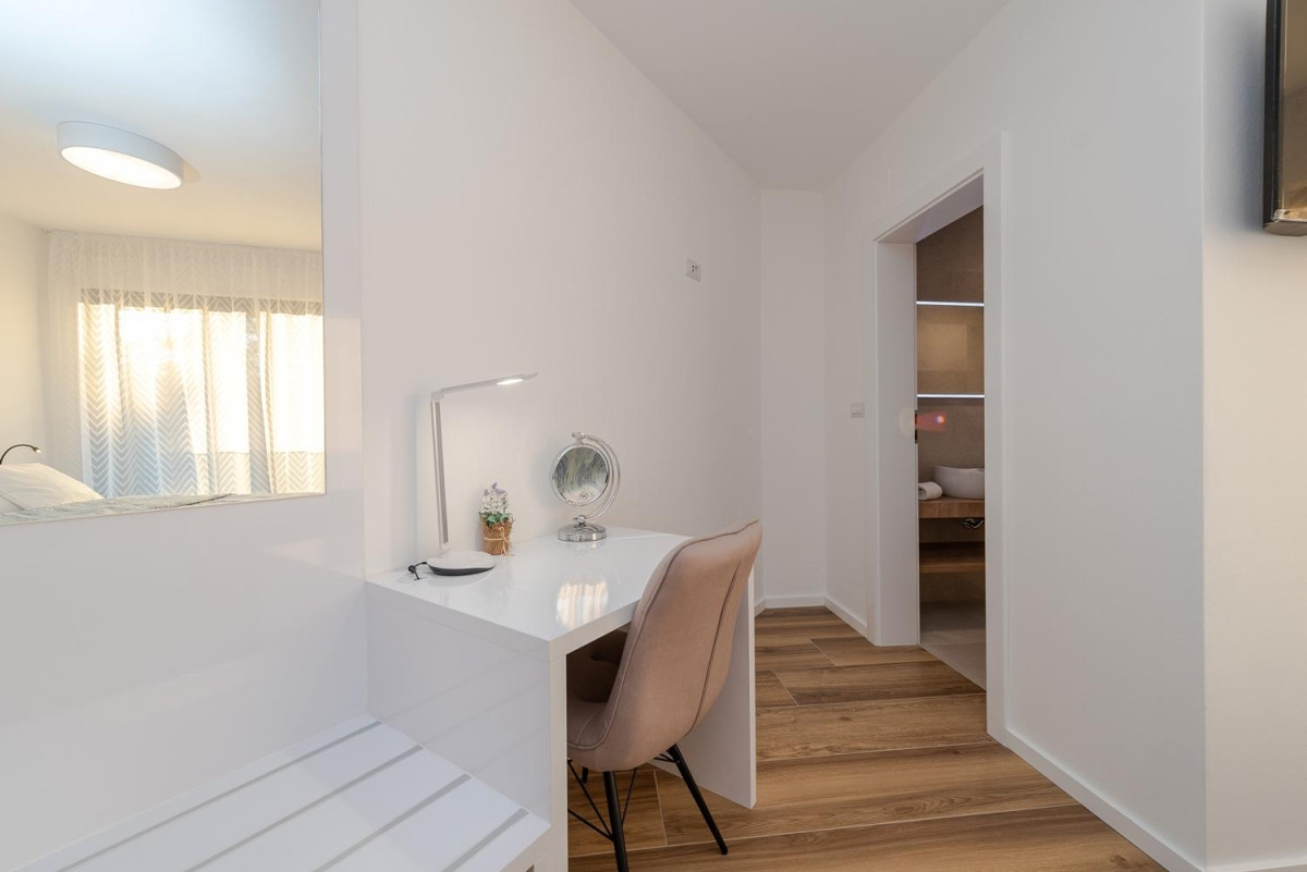 Villa White Diamond