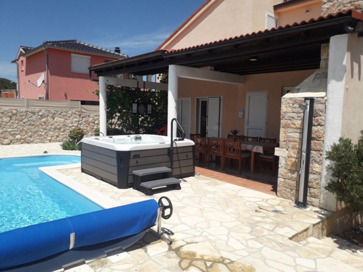 Villa Cherry
