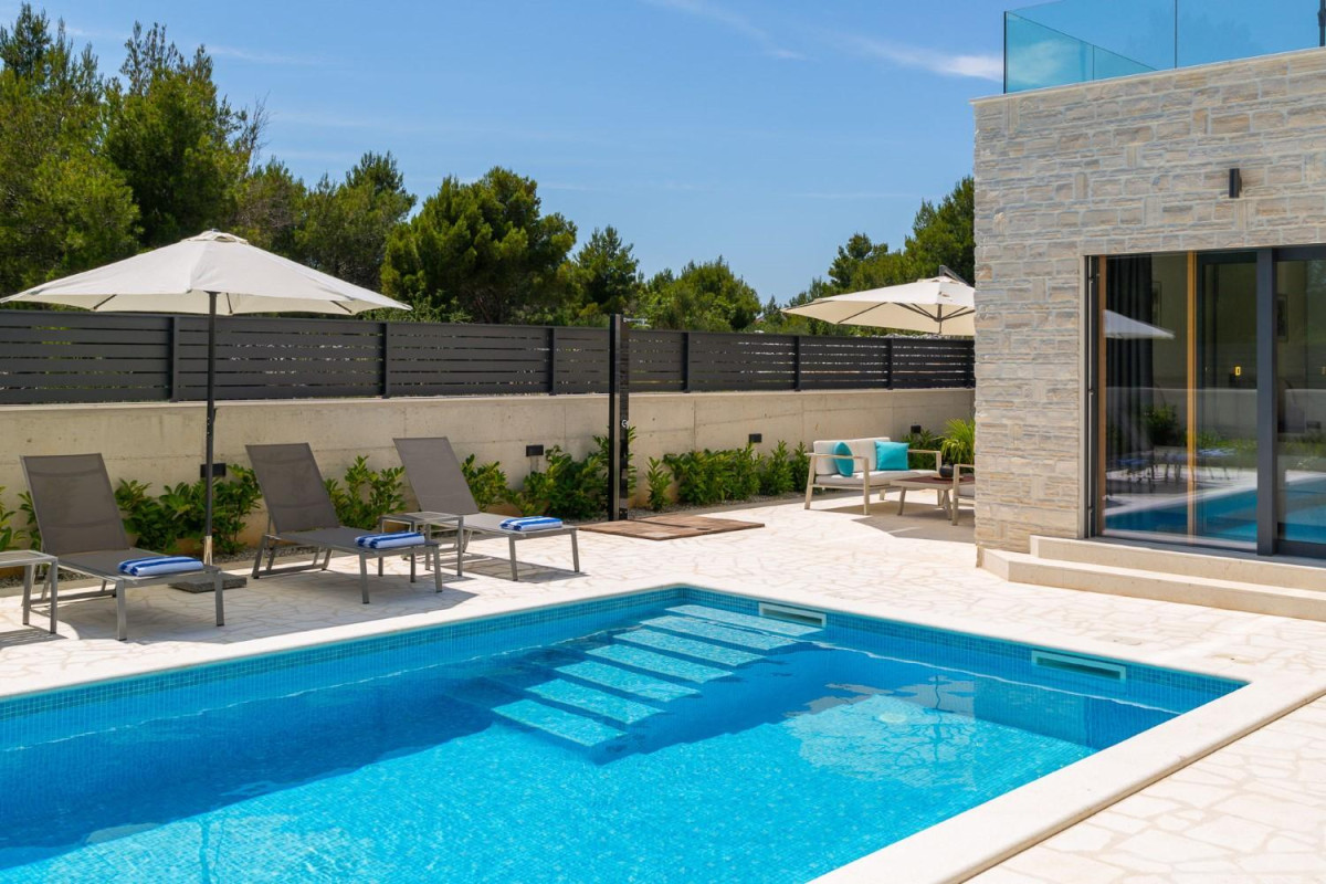 Villa DM