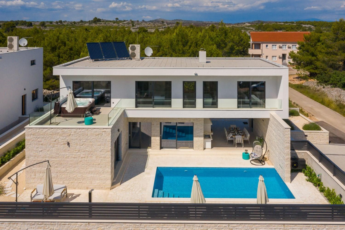 Villa DM
