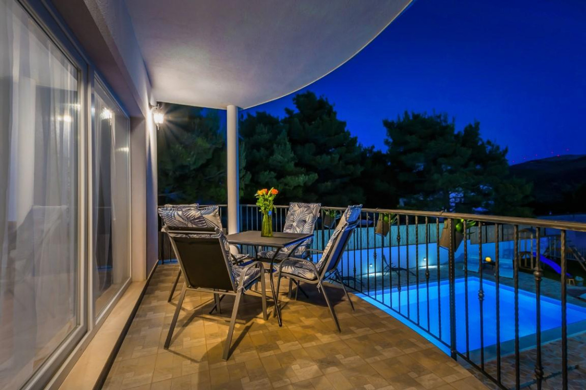Villa R&B