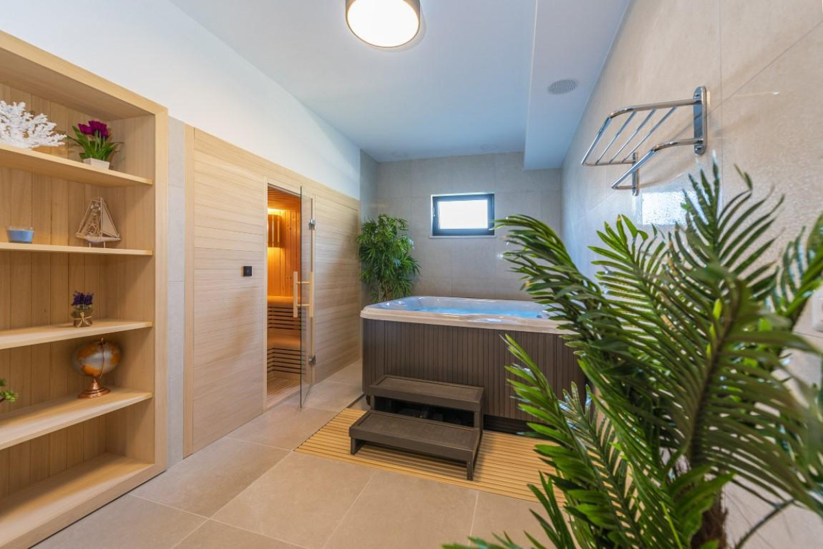 Villa White Diamond