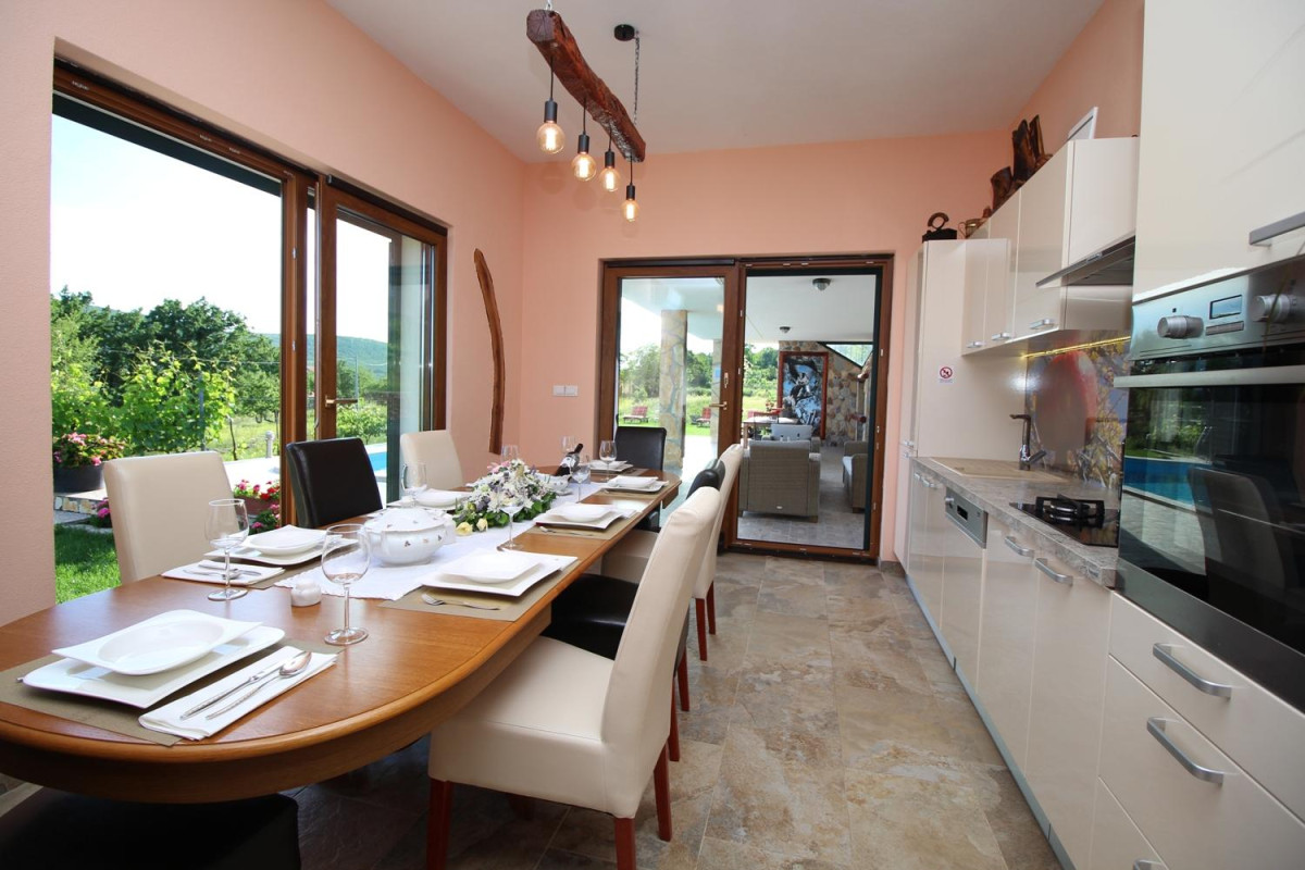 Villa Four Seasons
