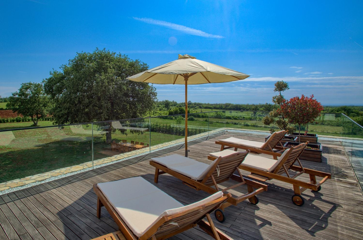 Villa Yellow Tree Baderna