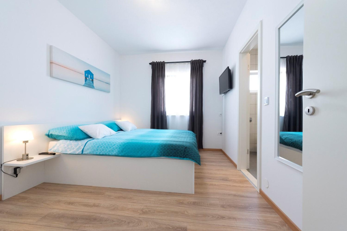 Villa Lana Holiday Home