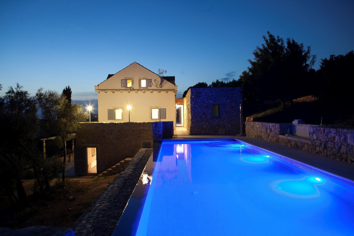 Villa Ella