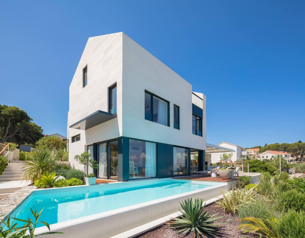 Villa Happiness