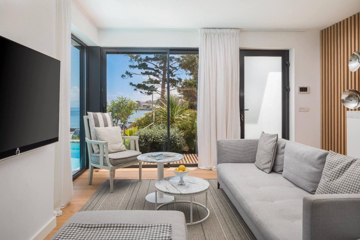 Villa Happiness