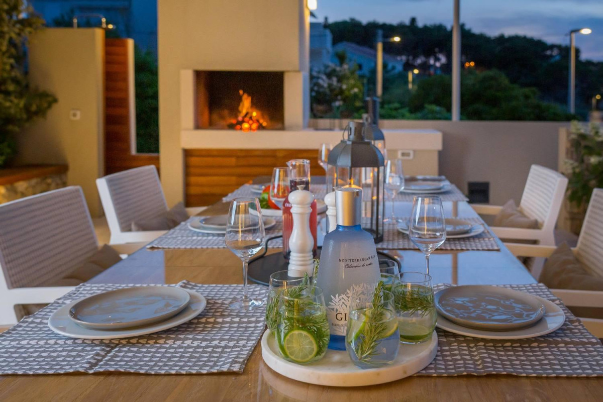 Villa Happiness