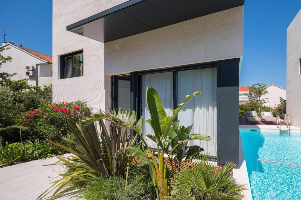 Villa Garden