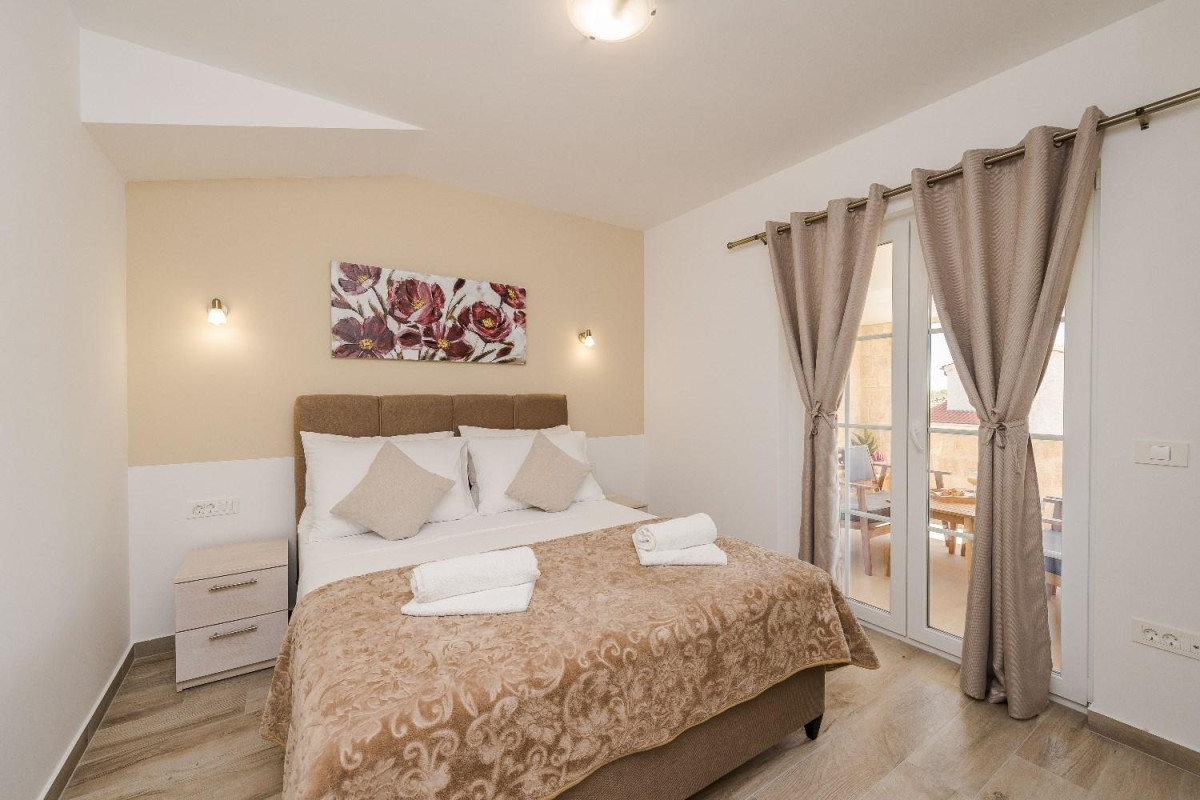 Villa Lily