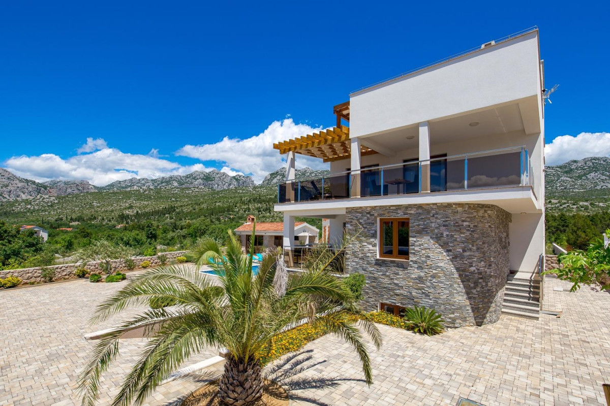 Villa Grandioza