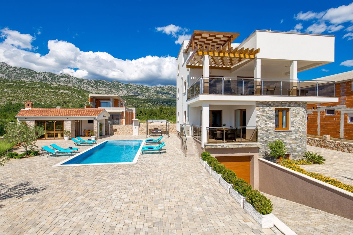 Villa Grandioza