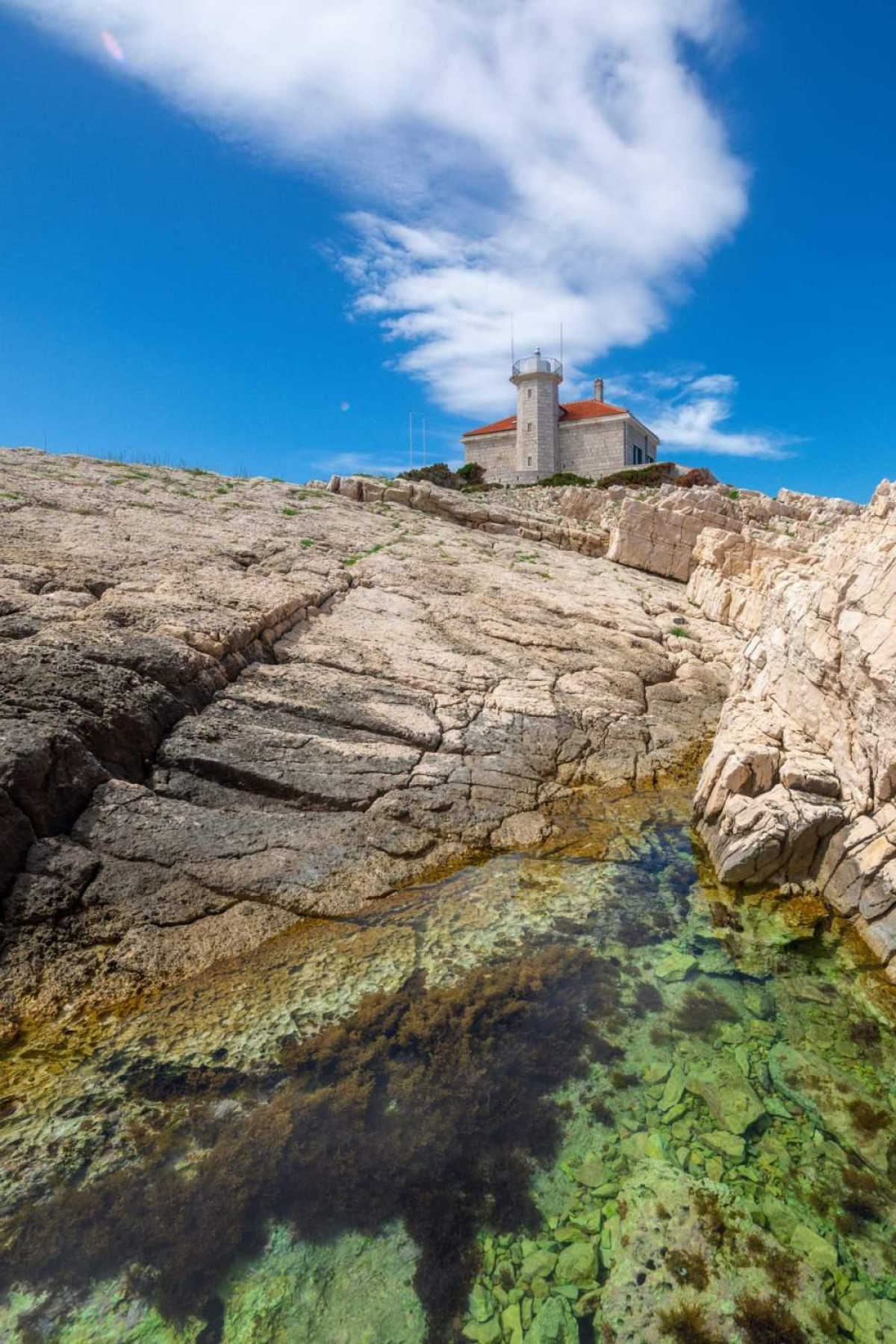 Villa Vis Light House