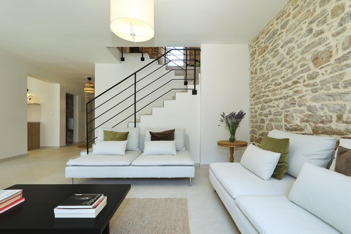 Villa Mira