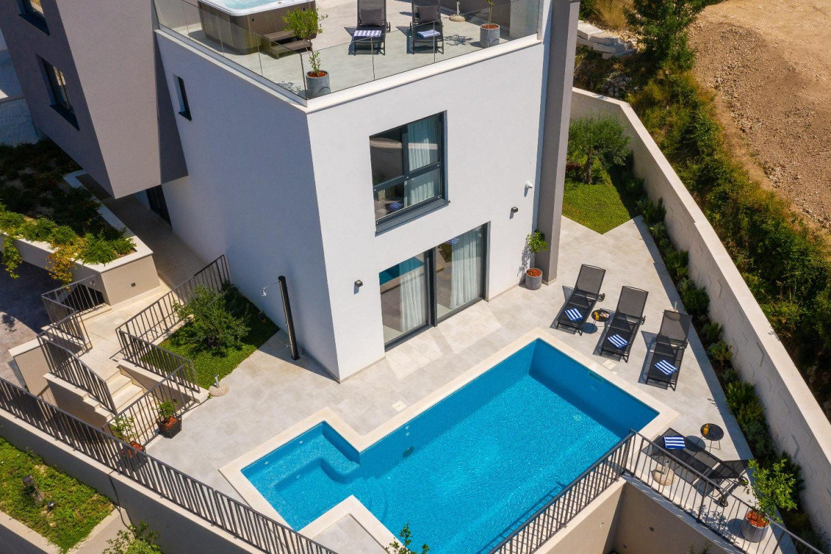 Villa 9
