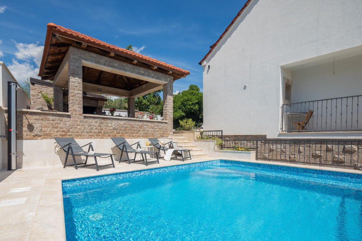 Villa Pomalo