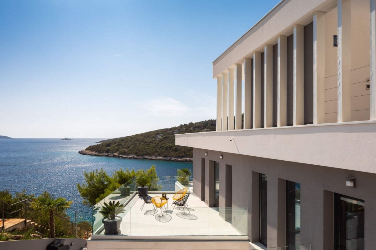 Villa Extravaganza