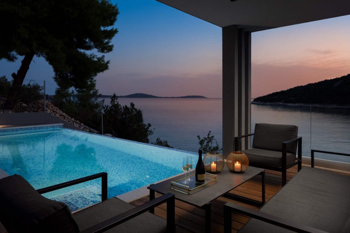 Villa Extravaganza
