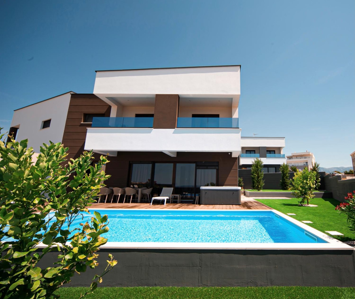 Villa Estate