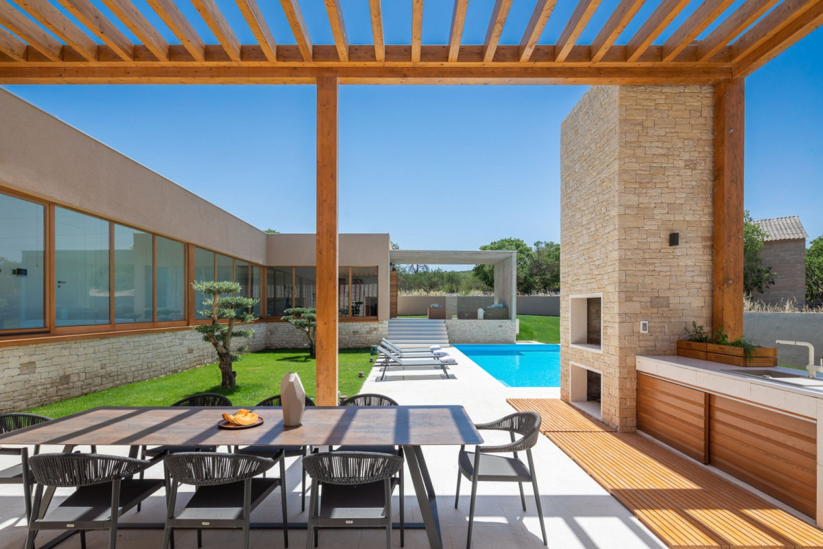 Luxury Villa Sound of Silence