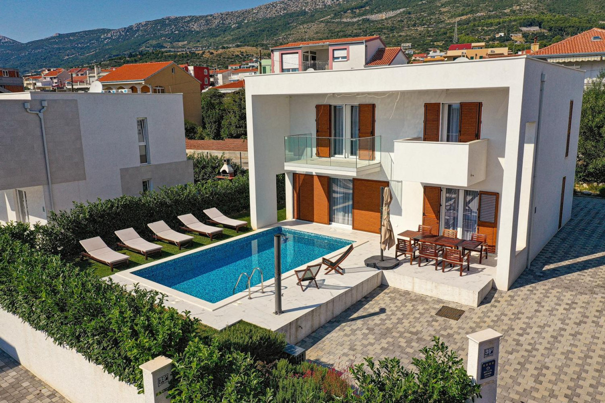 Villa Tina