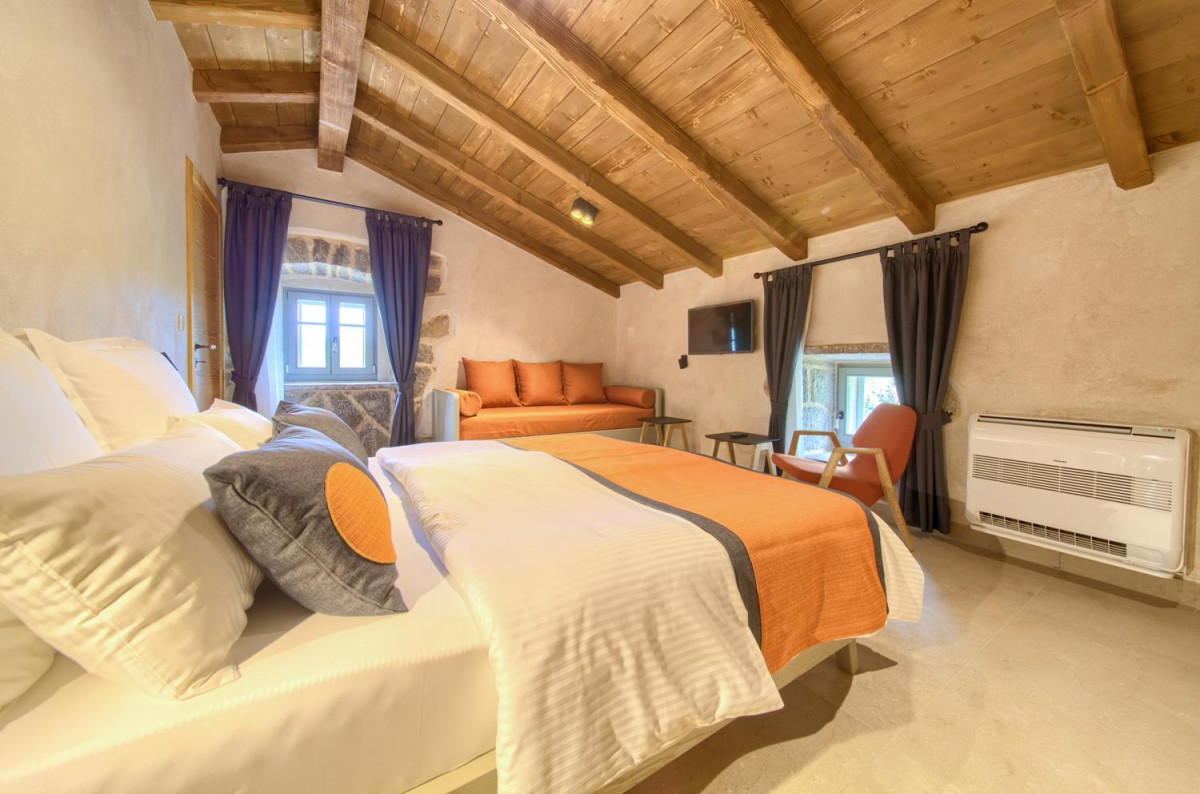 Villa Jerini Barn