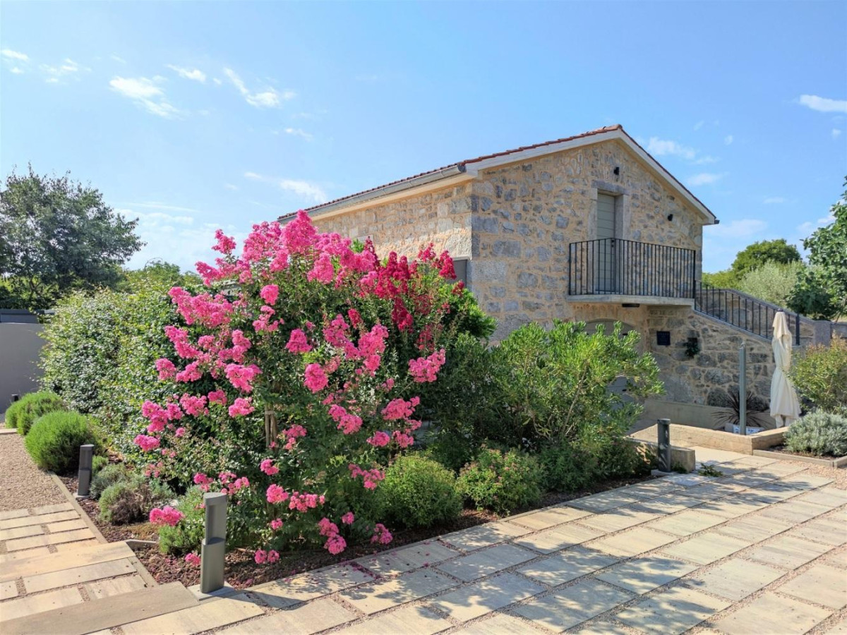 Villa Jerini Barn