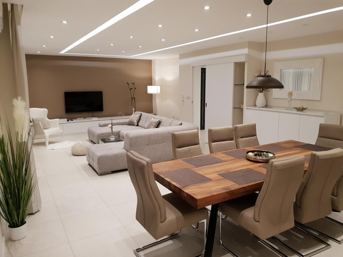 Villa Olive Hill