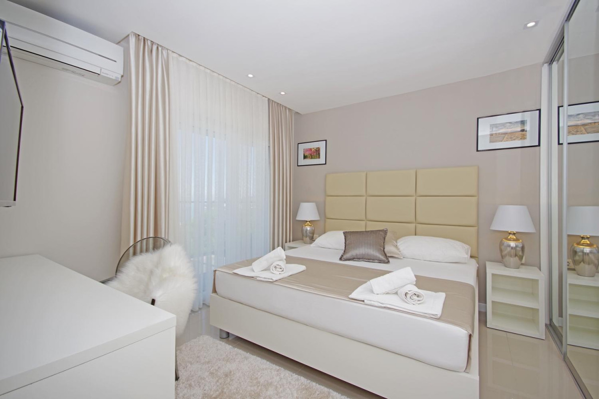 Villa Olive Hill