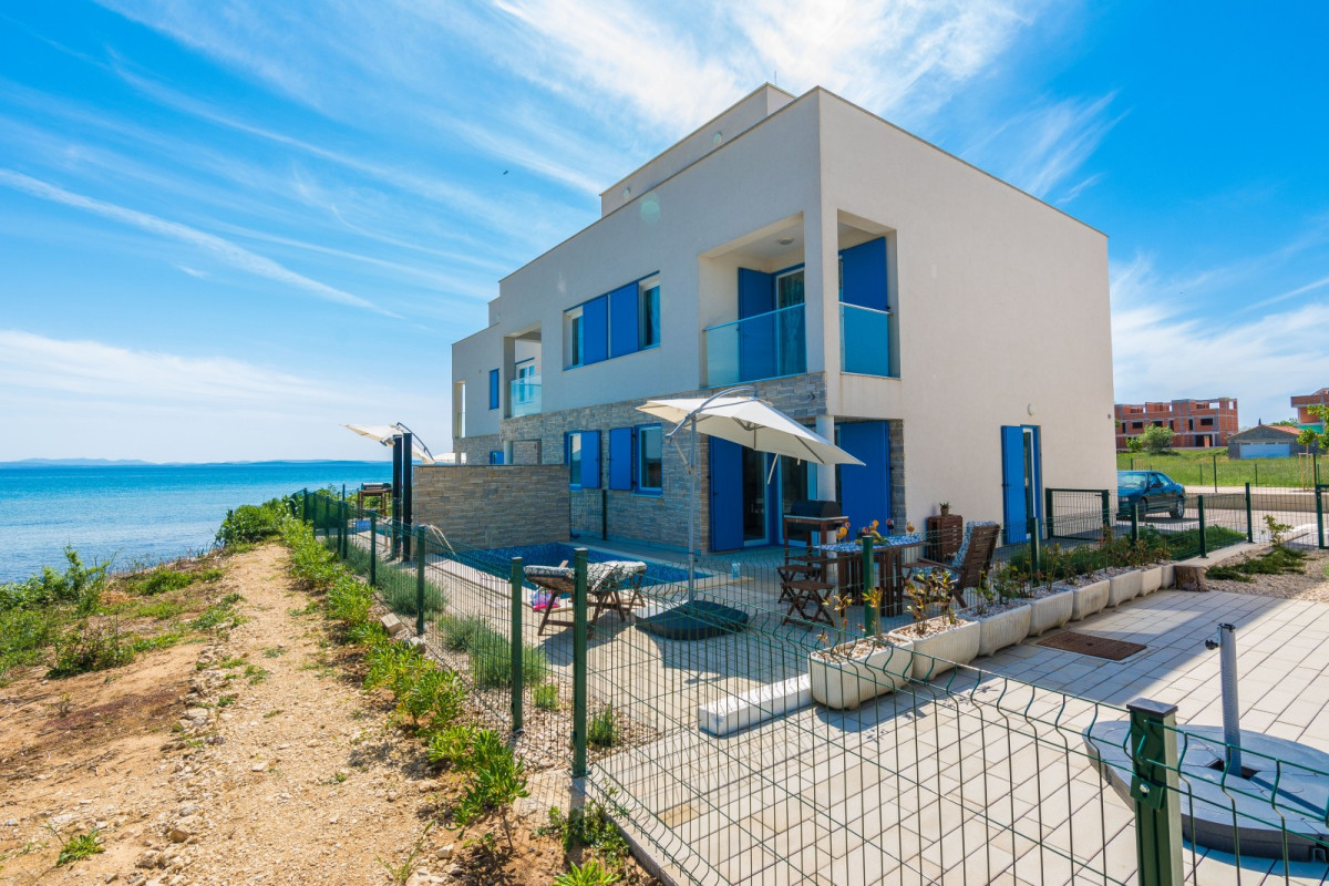 Villa Iris
