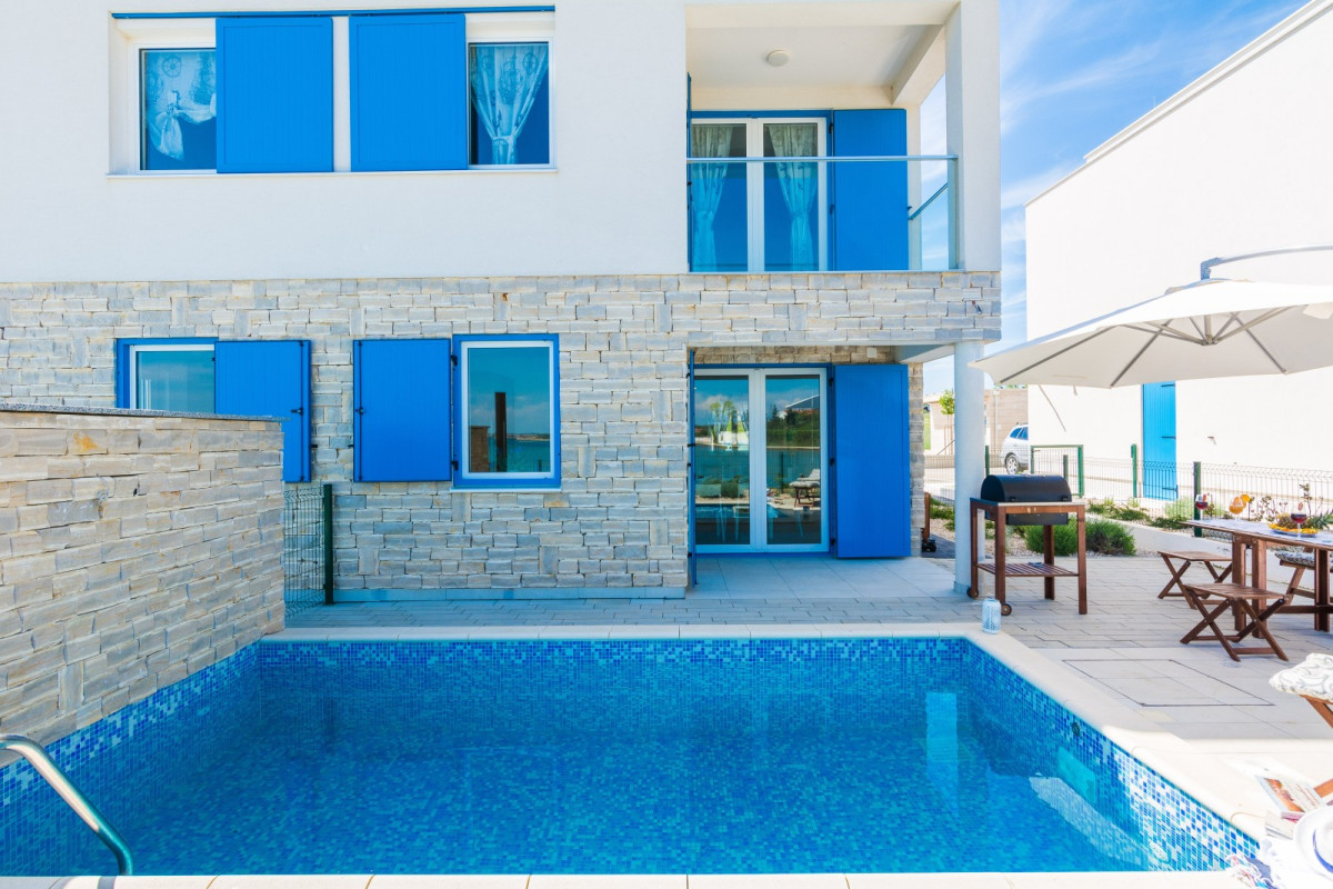 Villa Iris