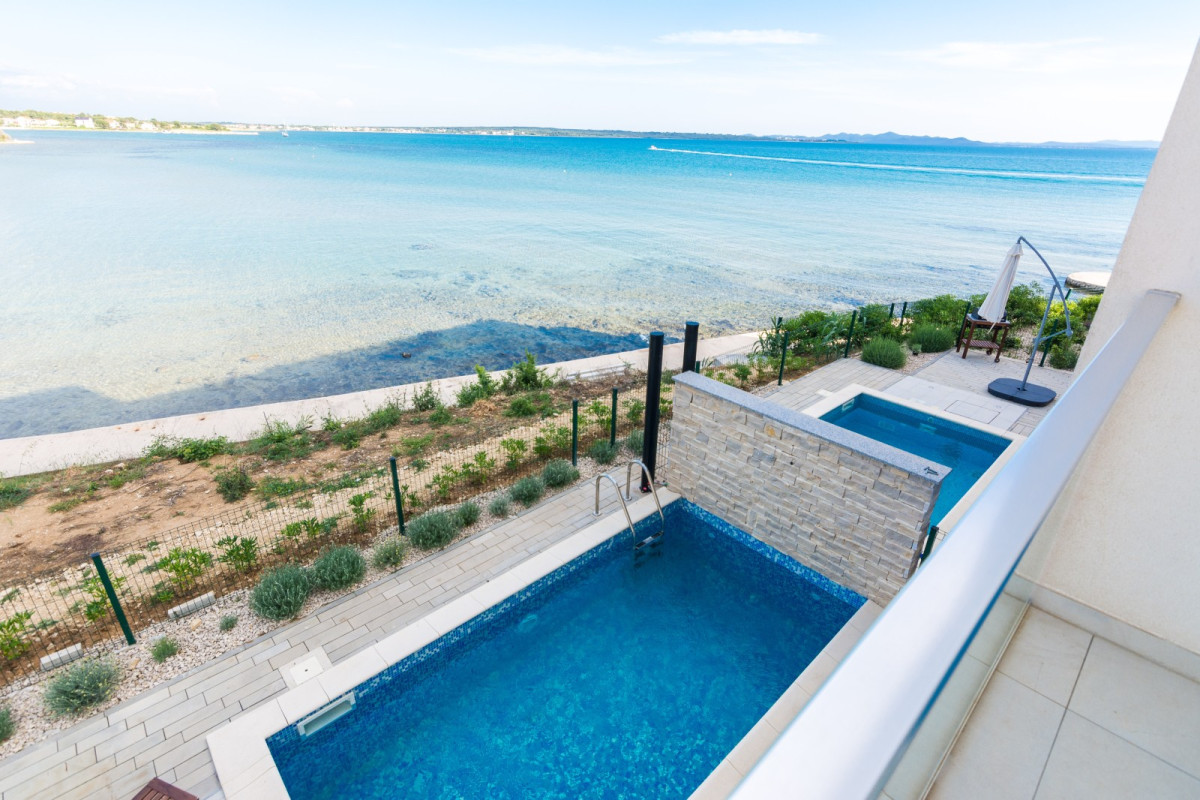 Villa Iris