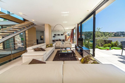 Villa Golden Look