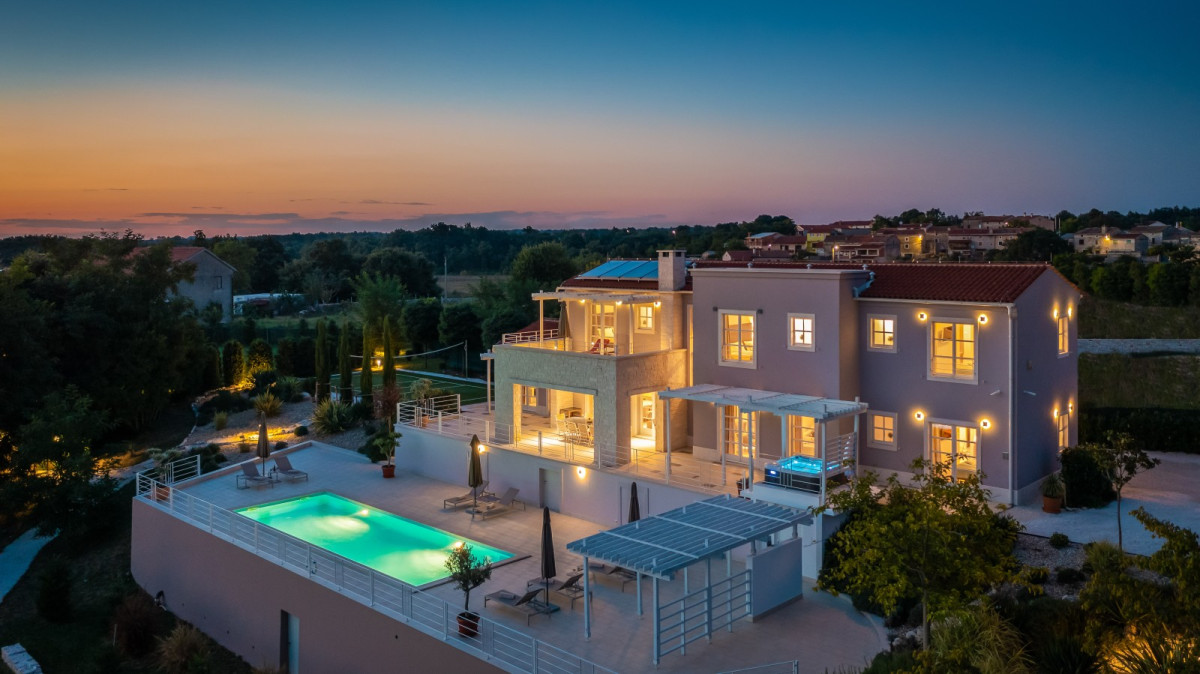 Villa Aqua Nuova