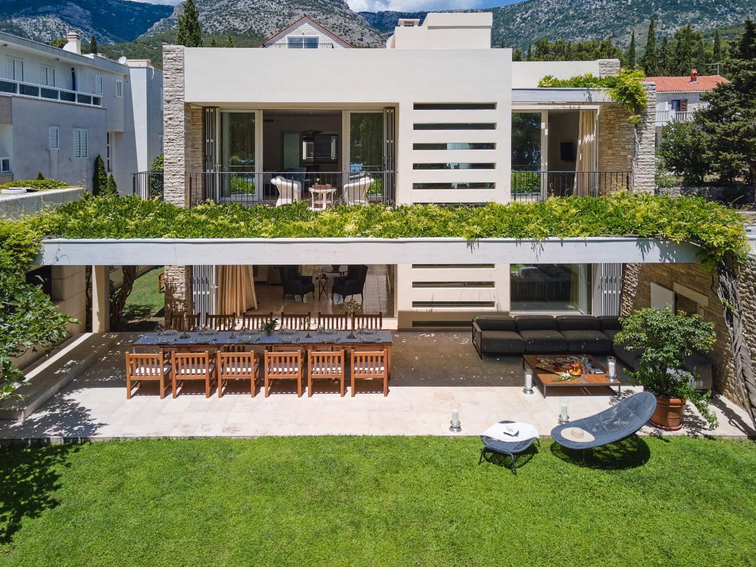Villa Petra Bol