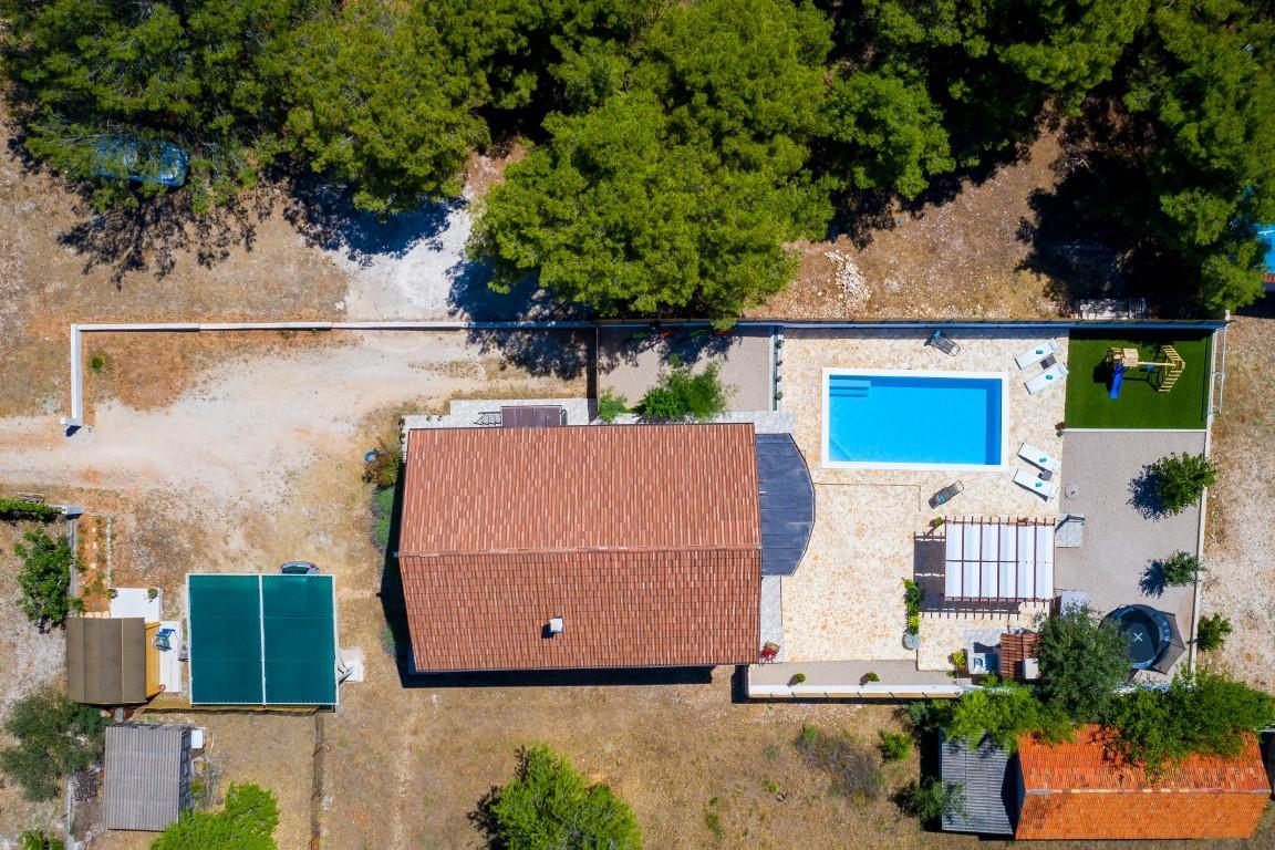 Villa R&B, Sibenik