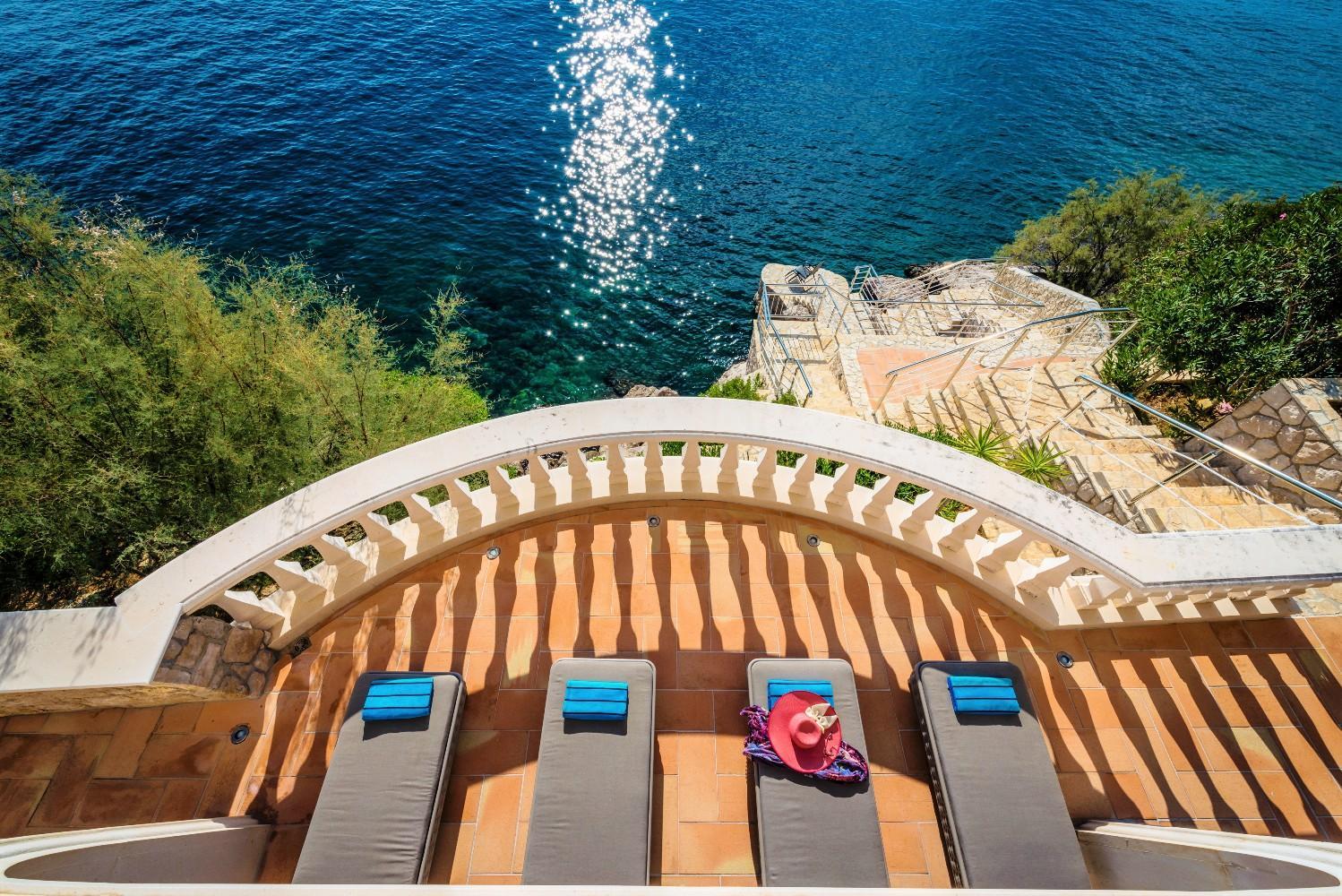 Beachfront Villa Rosary in Dubrovnik