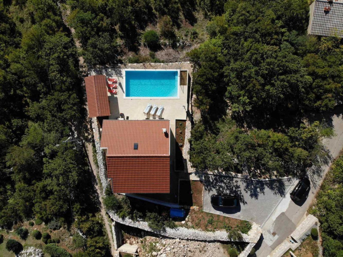 Villa Aqua