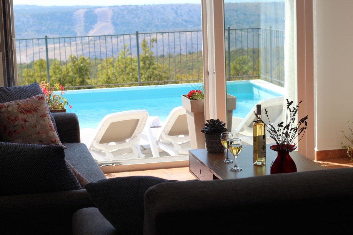 Villa Aqua