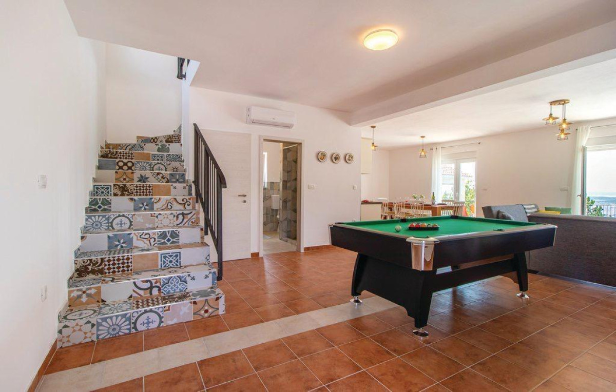Villa Aqua
