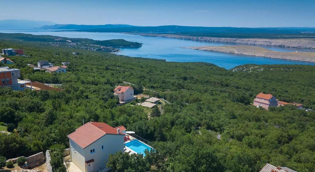 Villa Aqua